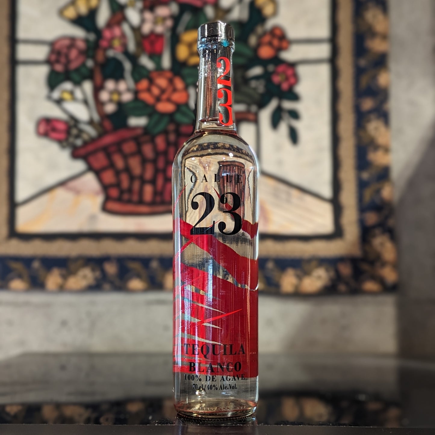 Calle23 カジェ・ベインティトレス ブラン