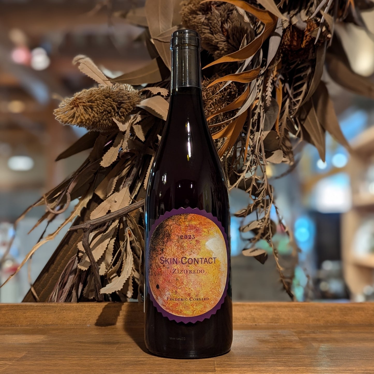 スキン・コンタクト ズィズィフレッド 2023